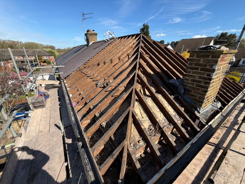 new slate roof dry ridge sysetm new battens 2